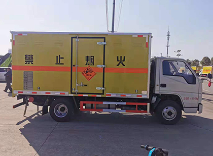 上思爆破器材运输车技术升级与安全合规新趋势